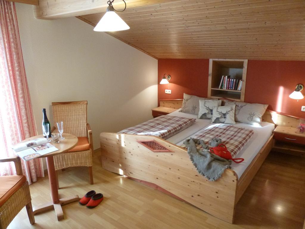 Gastehaus Fischer Otel Eschlkam Dış mekan fotoğraf